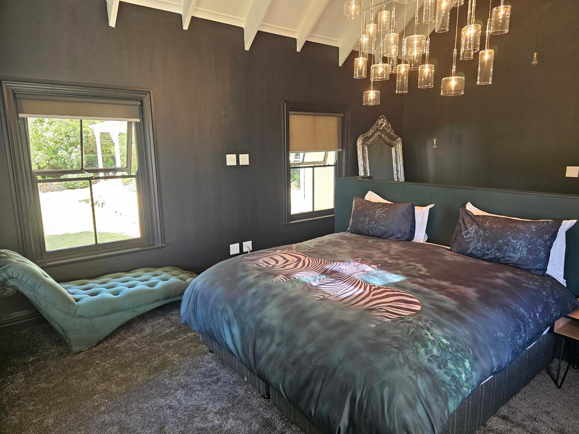 Die Heerenhuys Guest Suites ステレンボッシュ エクステリア 写真