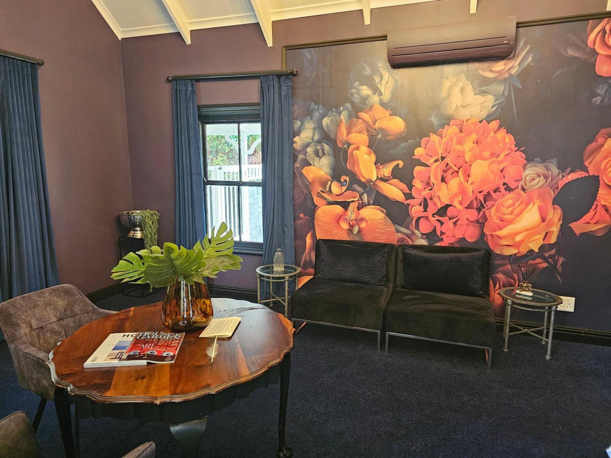 Die Heerenhuys Guest Suites ステレンボッシュ エクステリア 写真